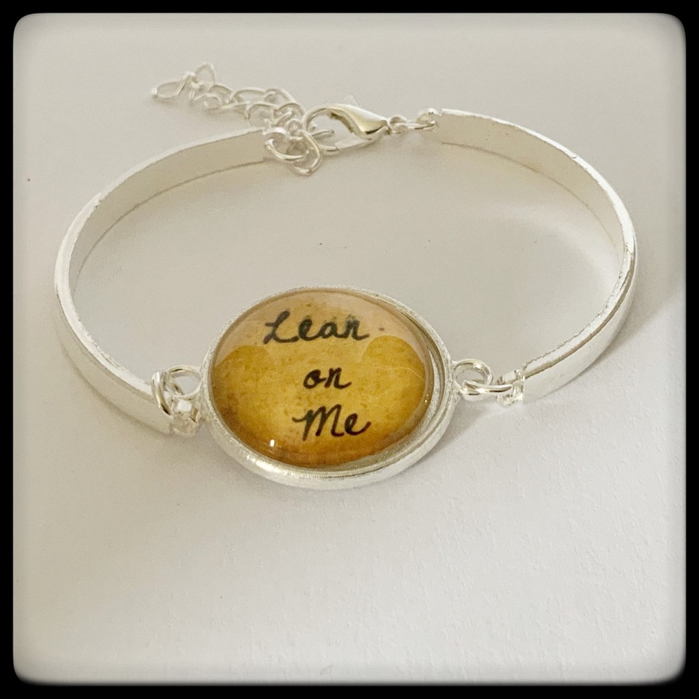 🆕 ✅ SILVER GLASS CABOCHON BRACELET